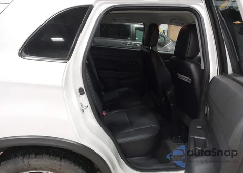 2016 Mitsubishi Outlander Sport 2.4 Sel z USA, uszkodzony, nr VIN JA4AR4AW1GZ031407